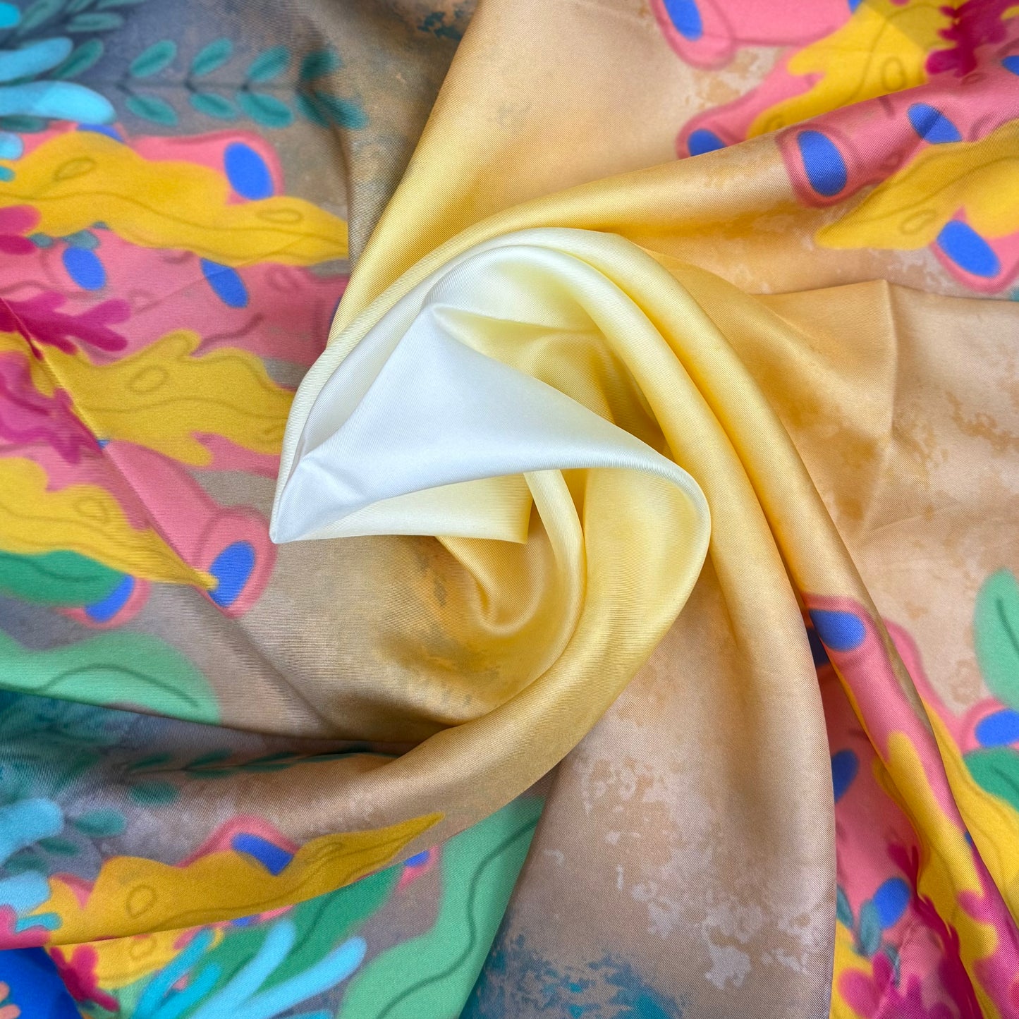 Golden hour - الساعة الذهبية